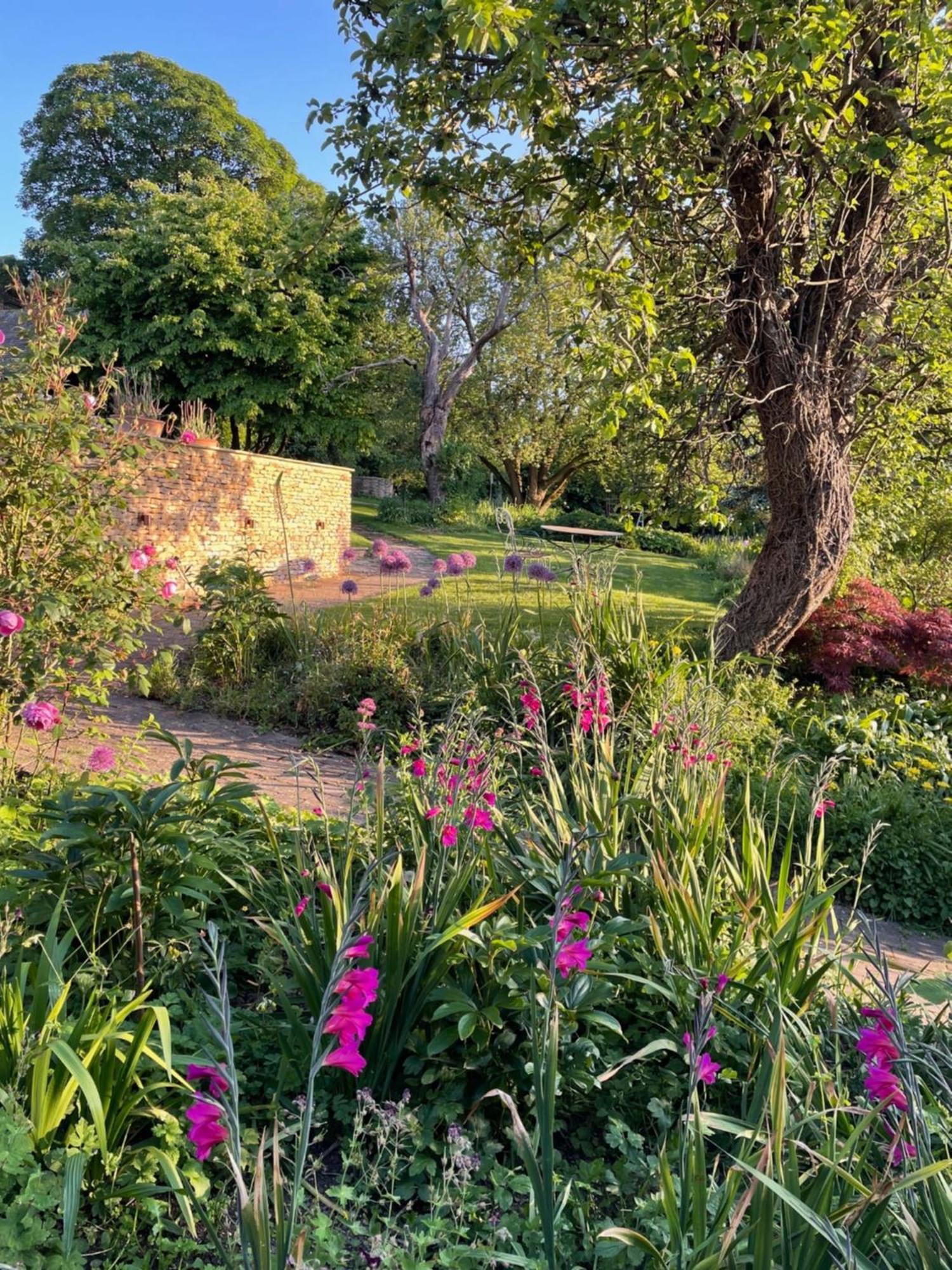 Masons Cottage, An Idyllic Retreat In An Area Of Outstanding Beauty, Close To Blenheim Palace, Oxford & The Cotswolds Stonesfield Экстерьер фото